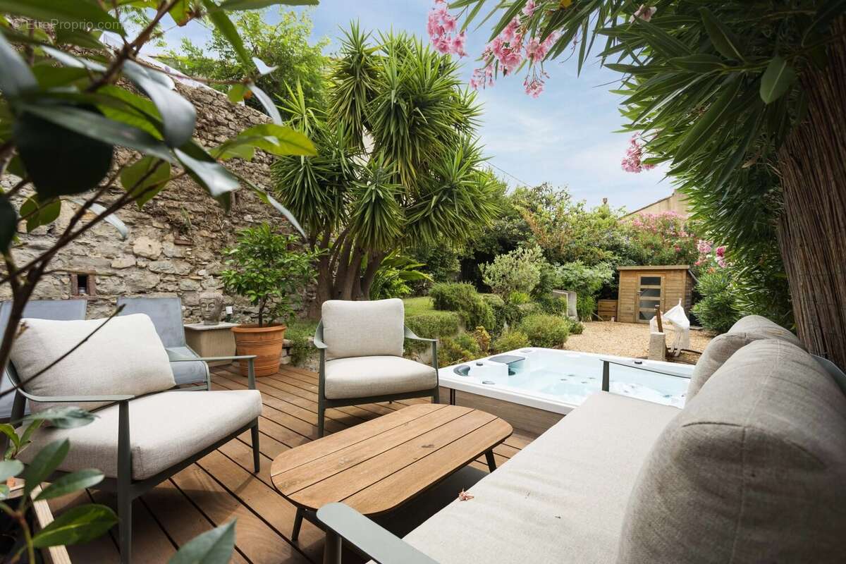 Maison 131 m² à La Ciotat  - photo 2