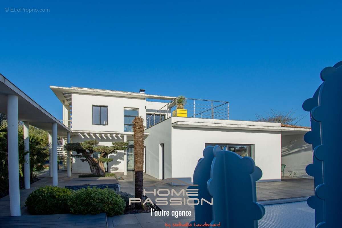 Maison à SAINT-PALAIS-SUR-MER