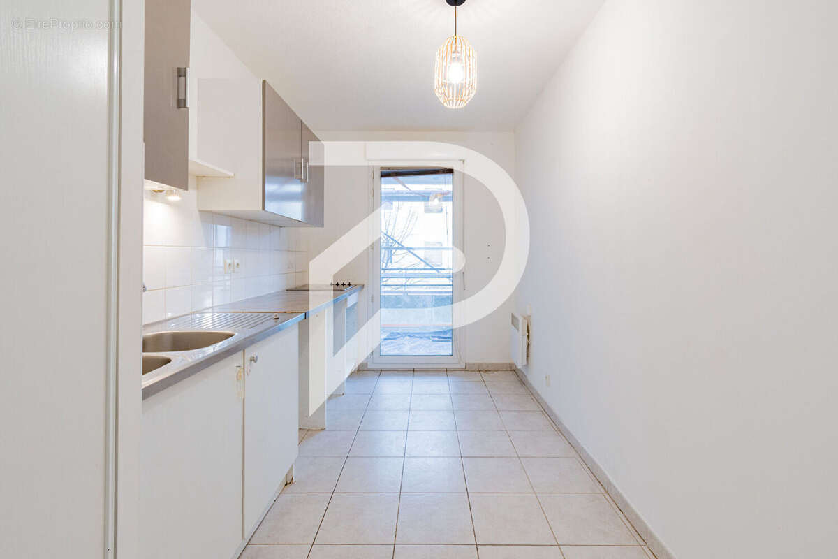 Appartement à MARSEILLE-9E