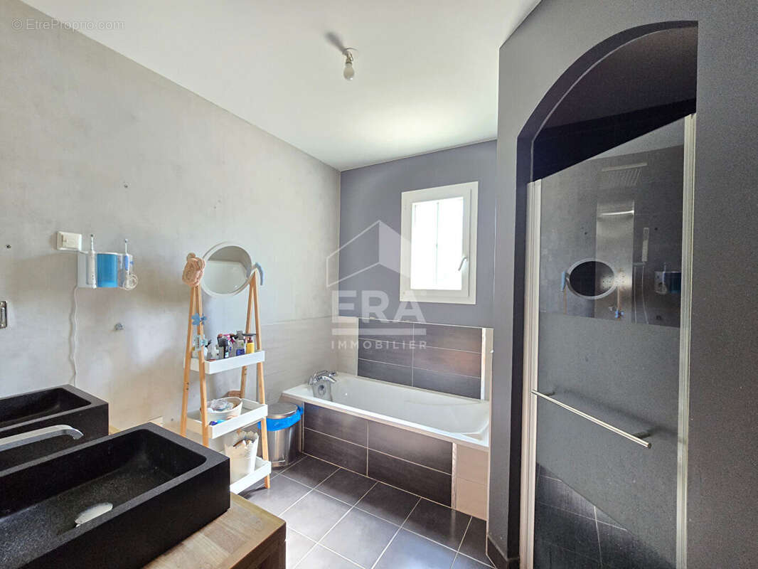 Maison à SAINT-SAUVEUR-D&#039;AUNIS