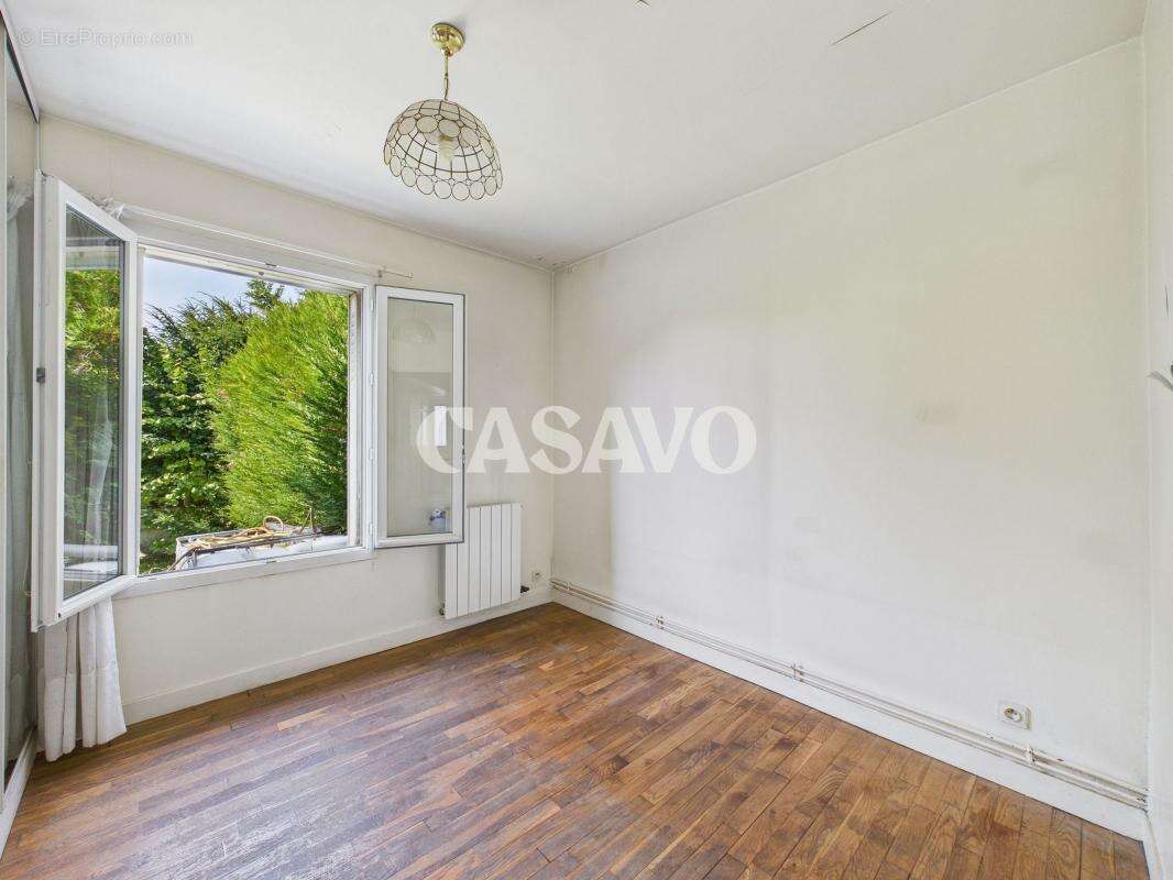 Maison à CHENNEVIERES-SUR-MARNE