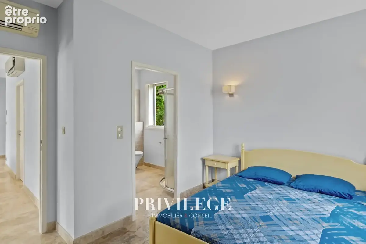 Peymeinade — Villa contemporaine de première main, piscine et ascenseur - photo 31