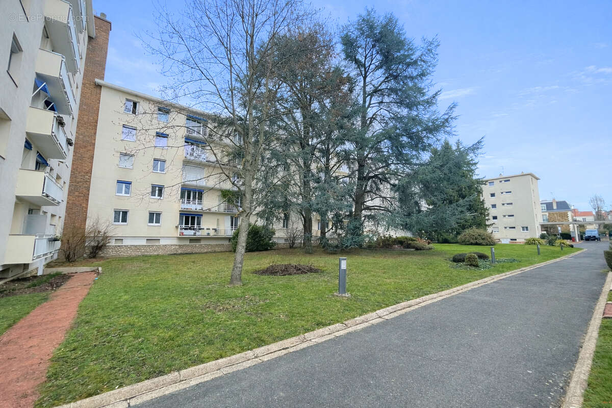 Appartement à NOGENT-SUR-MARNE