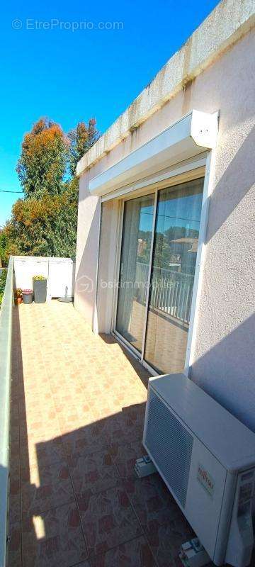 Appartement à SIX-FOURS-LES-PLAGES