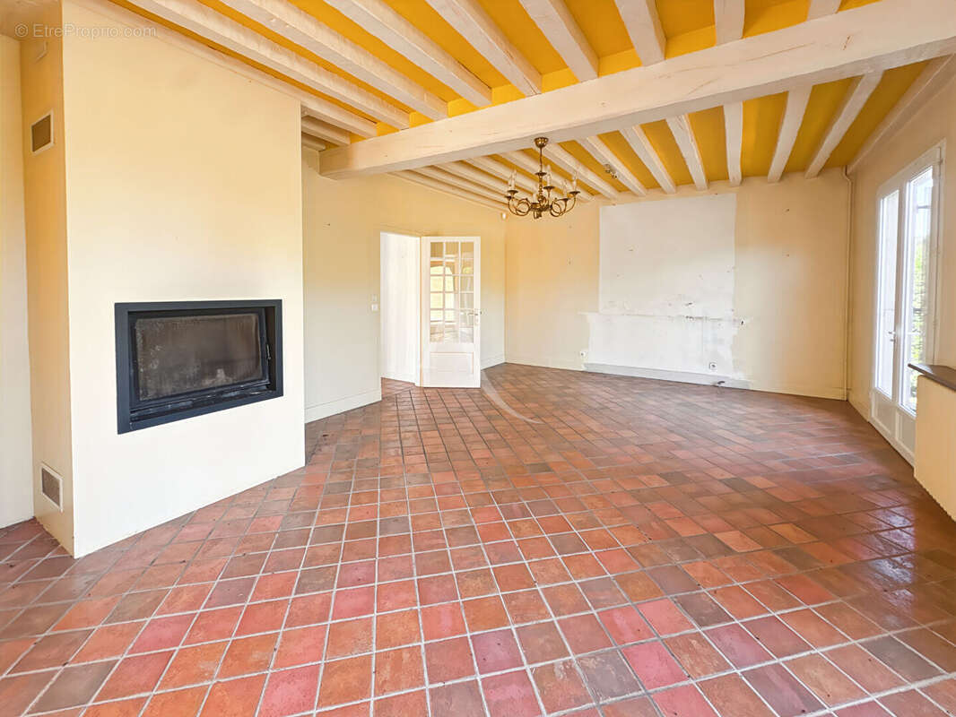 Maison lyons la foret gite maison salle de reception - photo 8