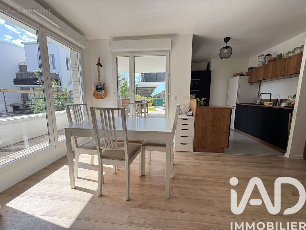 Photo 2 - Appartement à JUVISY-SUR-ORGE