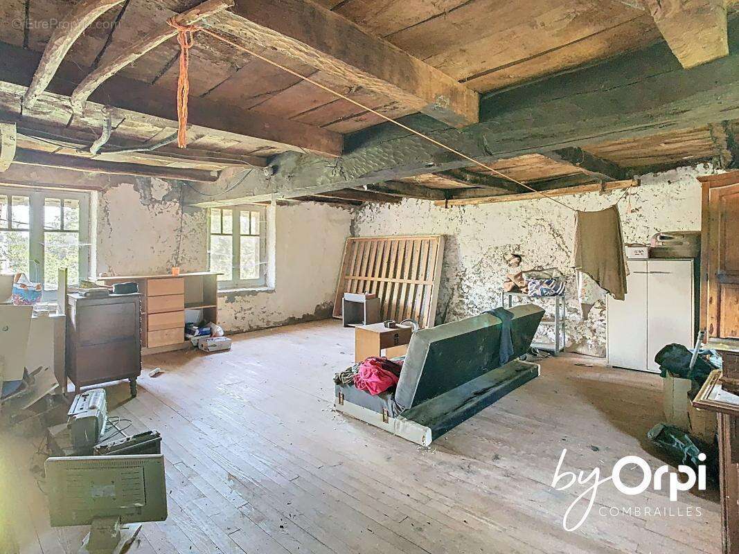 Maison à SAINT-MAURICE-PRES-PIONSAT