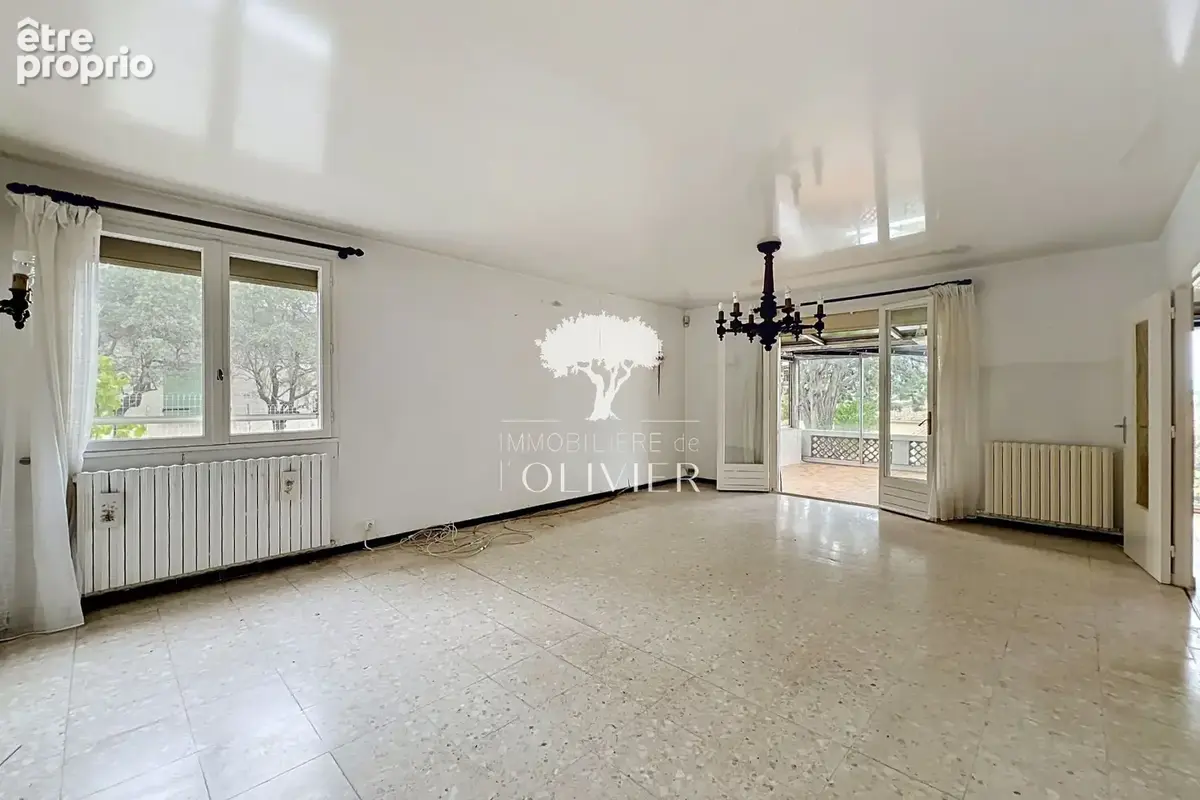 Maison 5 pièces 94 m² à vendre à Apt (84400) - photo 4