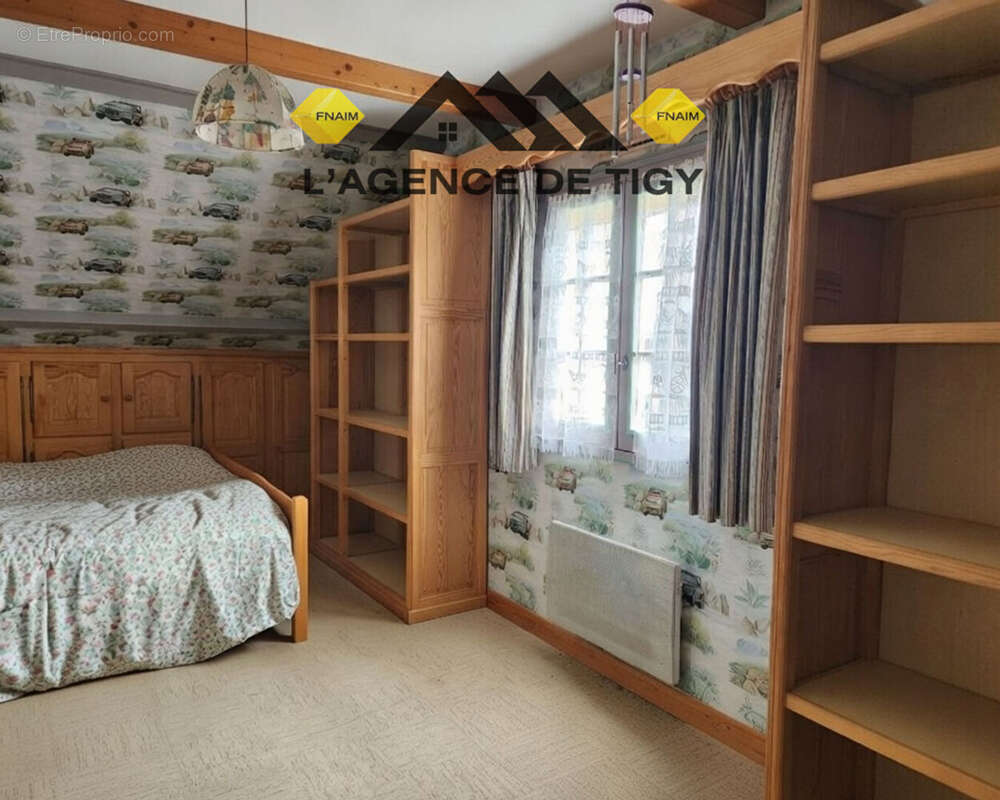 Maison à NEUVY-EN-SULLIAS