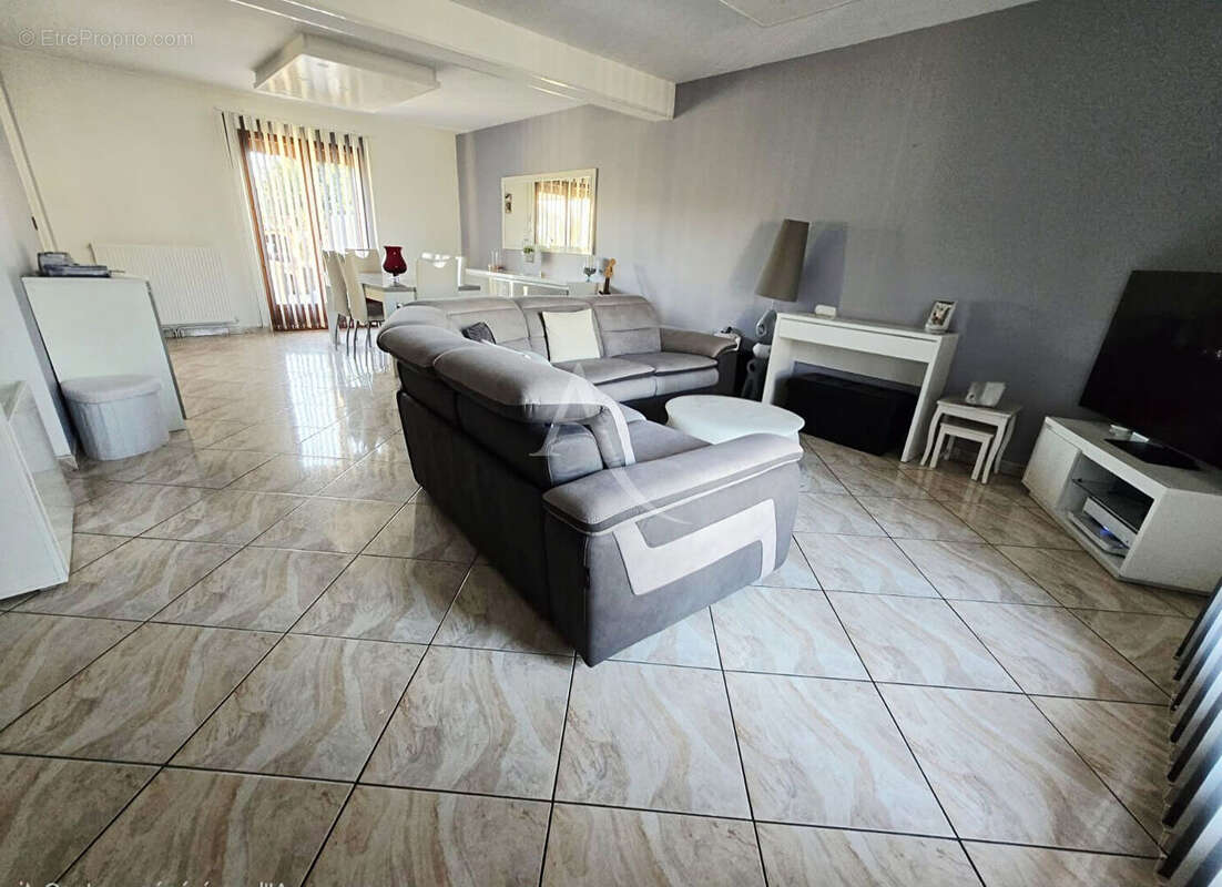 Maison à TREMBLAY-EN-FRANCE