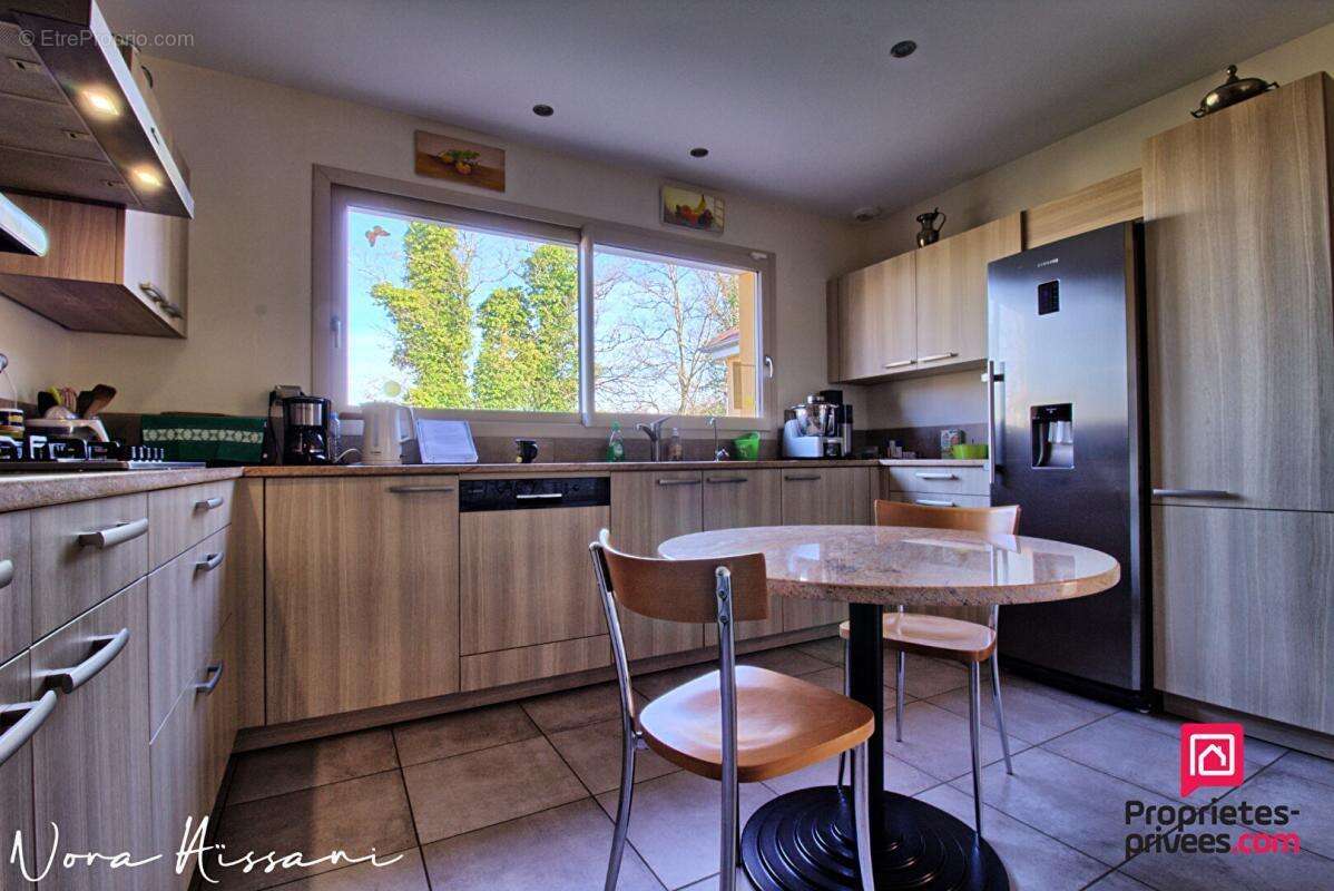 Maison Mont Sous Vaudrey 6 pièce(s) 195 m2 - photo 10