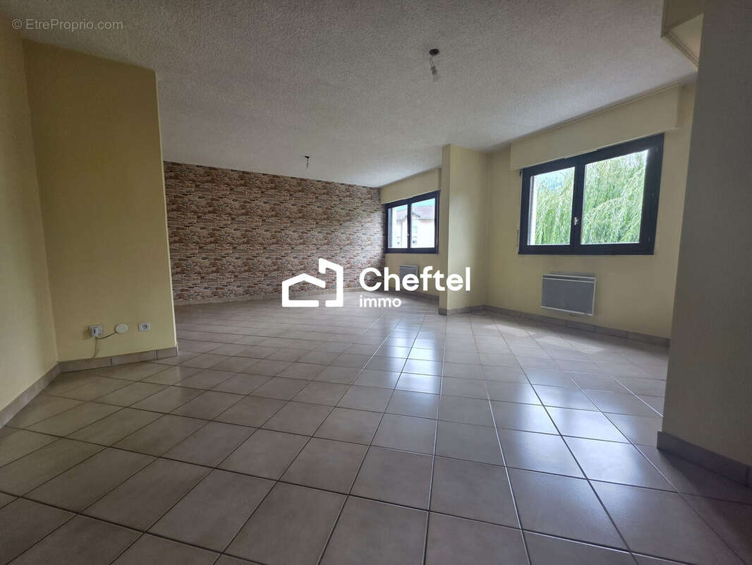Appartement 81 m² à Thyez  - photo 3