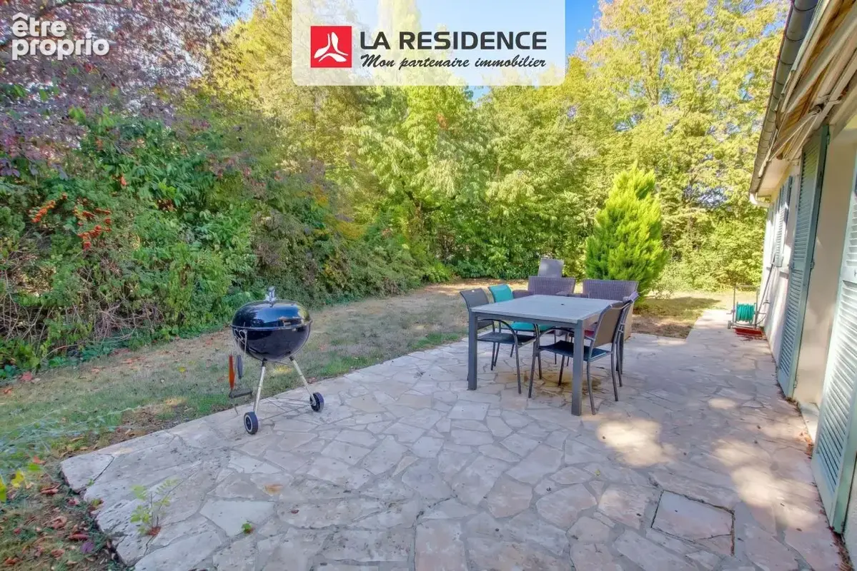 Maison 6 pièces 132 m² à vendre à Le Mesnil-Saint-Denis (78320) - photo 8