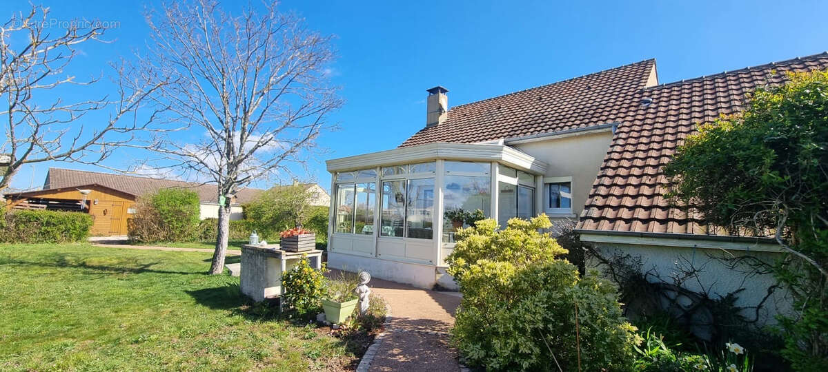 Maison à VITRY-EN-CHAROLLAIS