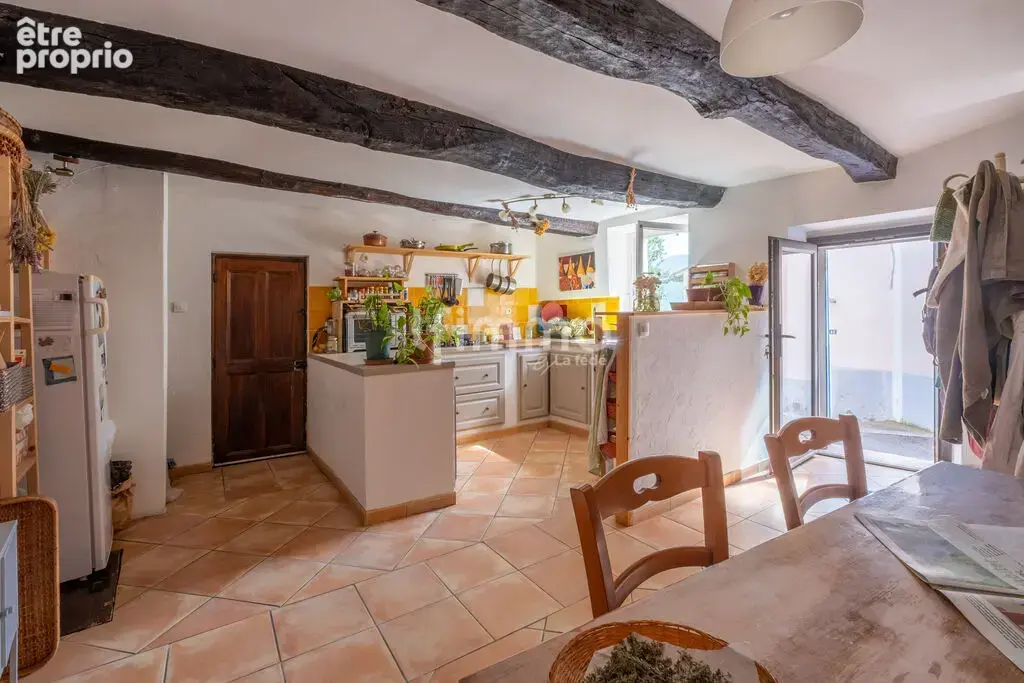 Maison de village + terrasse - photo 4