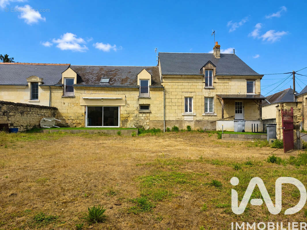 Photo 2 - Maison à SAVIGNY-EN-VERON