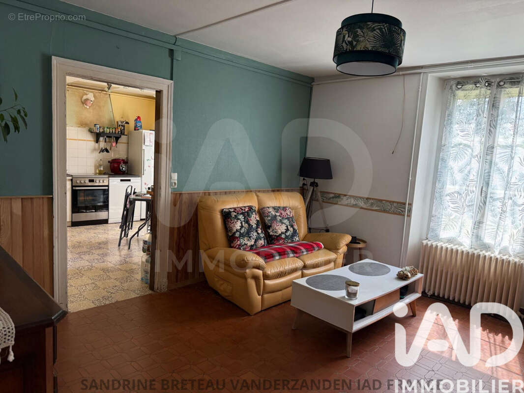 Maison 74 m² à Villampuy  - photo 9