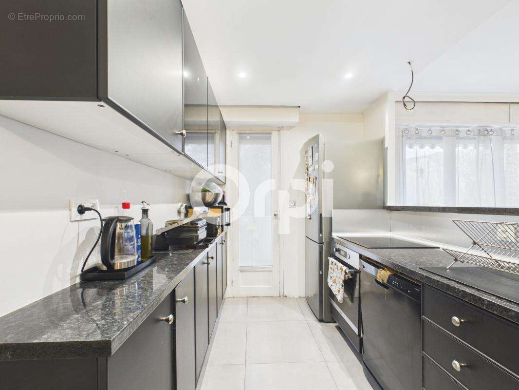 Appartement à MANDELIEU-LA-NAPOULE