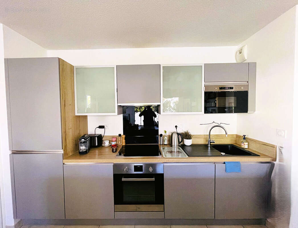 MAUGUIO 4 pièces 3 chambres 2 S.de bain, Terrasse en L 37 m2, parking + garage fermé - photo 6