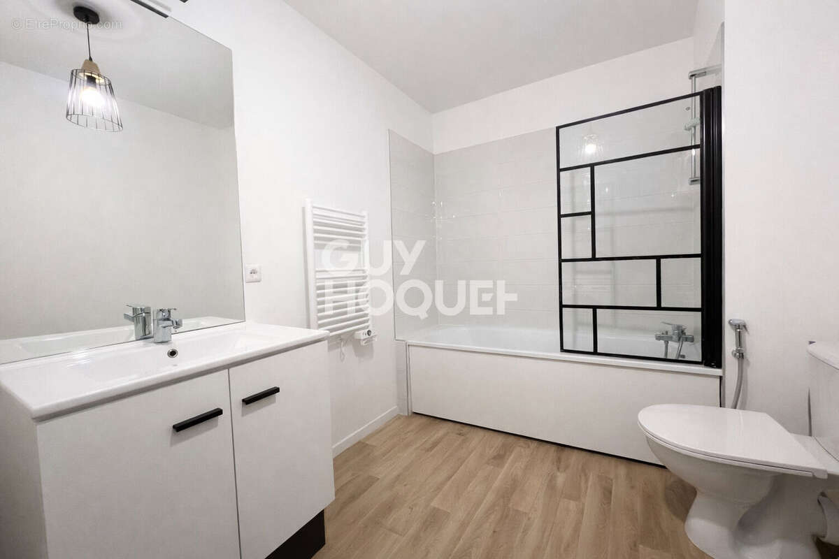 Appartement à STAINS