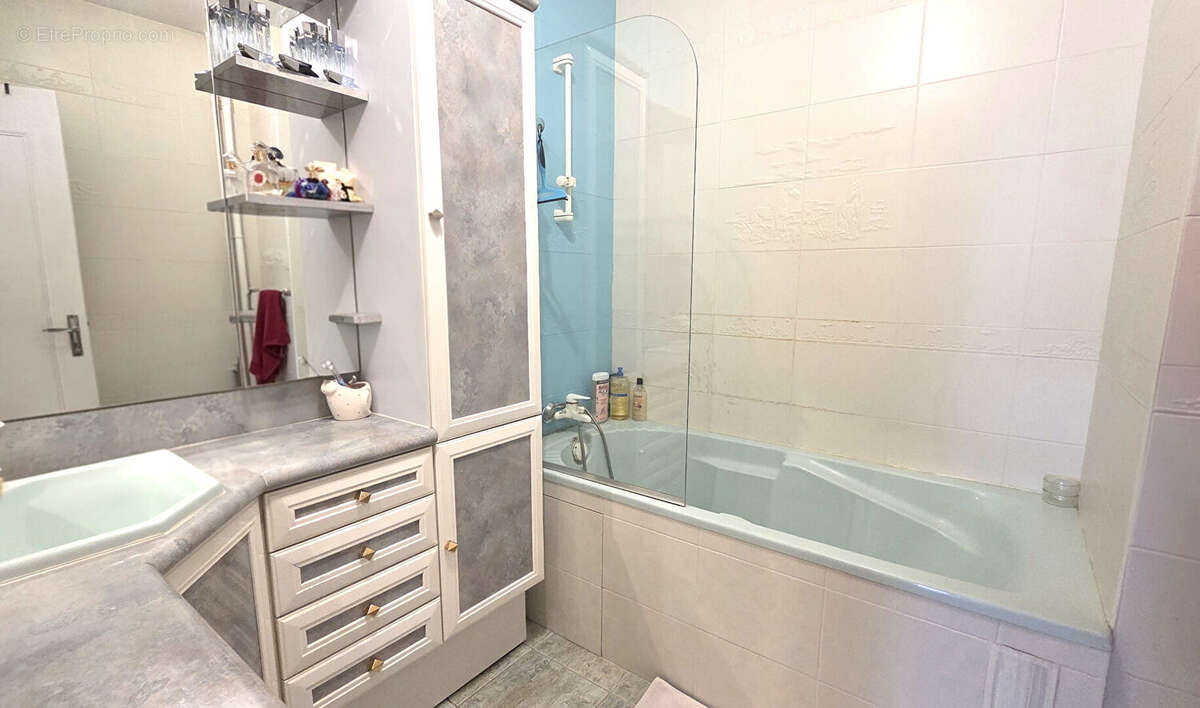 Appartement à HOUILLES