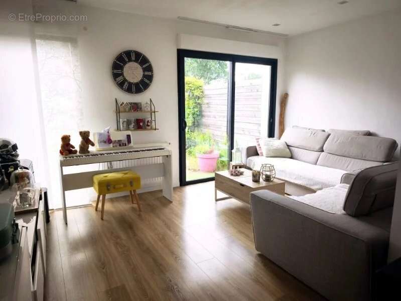 Maison cubique contemporaine, lumineuse et fonctionnelle proche Frontière BELGE et St Amand-Les-Eaux - photo 1