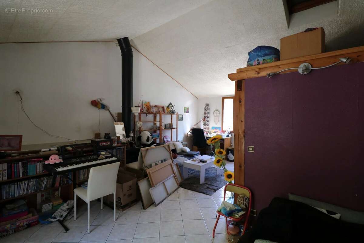 Maison à TOURRETTE-LEVENS