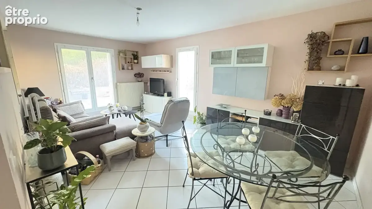 Appartement à TREMBLAY-EN-FRANCE
