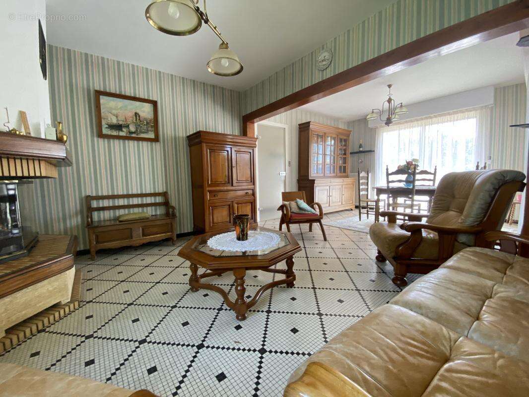 Maison à MARTIGNAS-SUR-JALLE