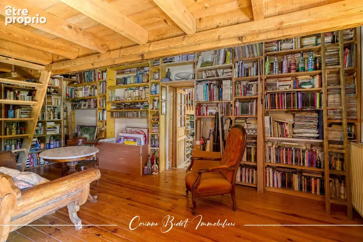 Maison 347 m² à Saint-Pierre-De-Chandieu  - photo 6