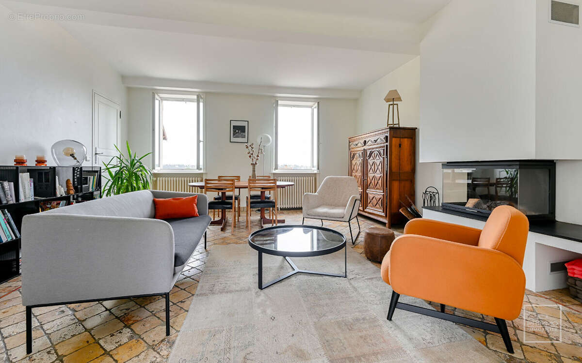 Maison à SAINT-CYR-AU-MONT-D'OR