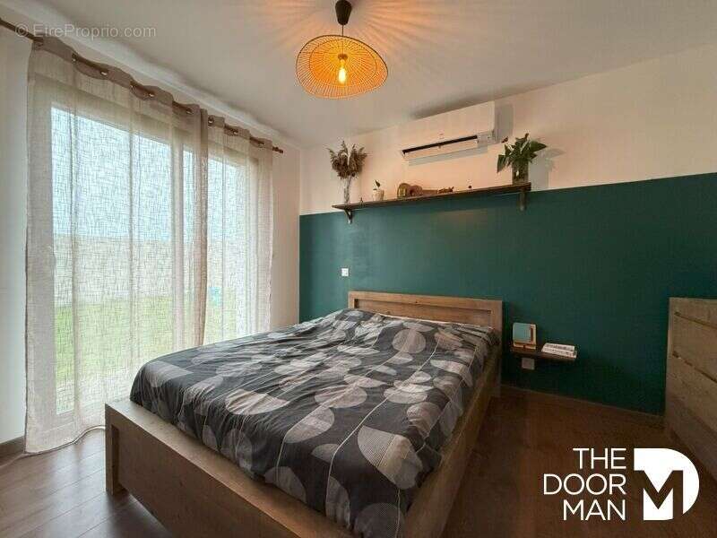 Maison à SAINTE-RADEGONDE-DES-NOYERS