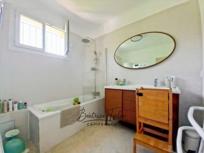 Appartement à PUYLOUBIER