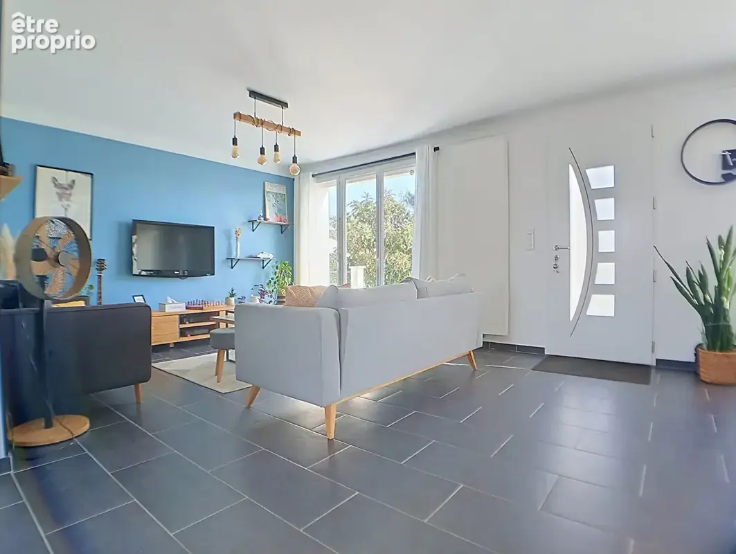 Maison Montbert 7 pièce(s) 174 m2 - photo 6