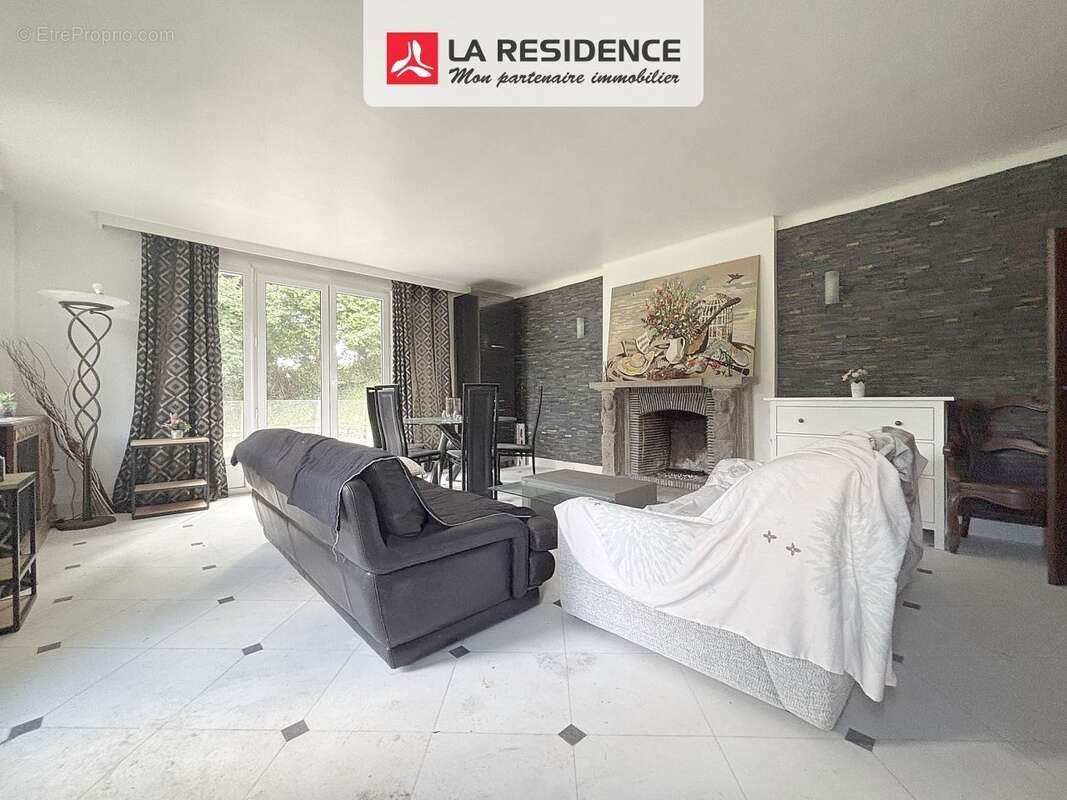 Maison à GOMMECOURT