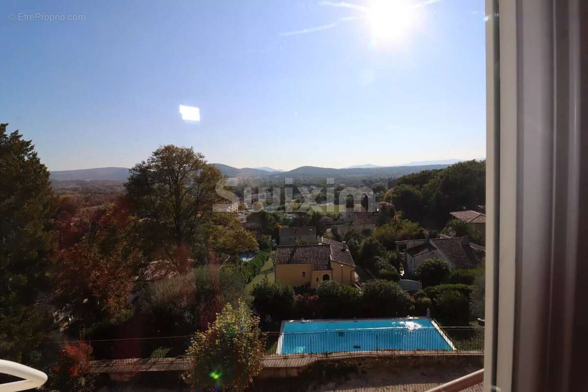 Appartement à MONTBOUCHER-SUR-JABRON