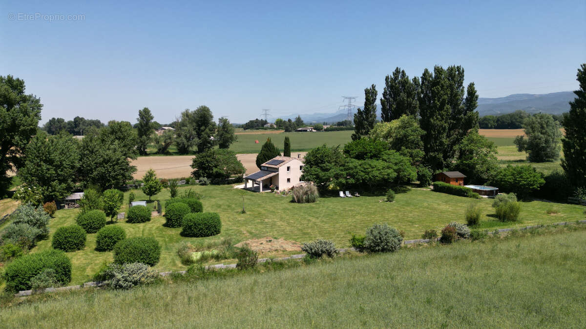 Maison à MONTMEYRAN