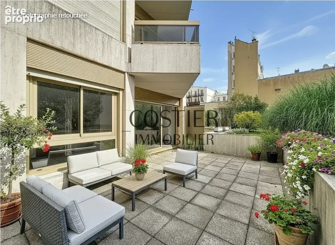 Appartement à PARIS-17E