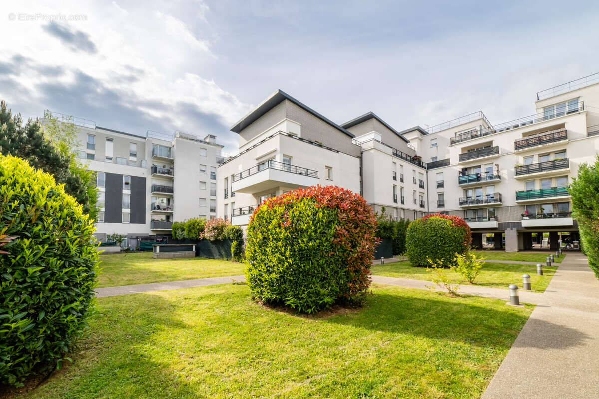 Appartement à GENNEVILLIERS