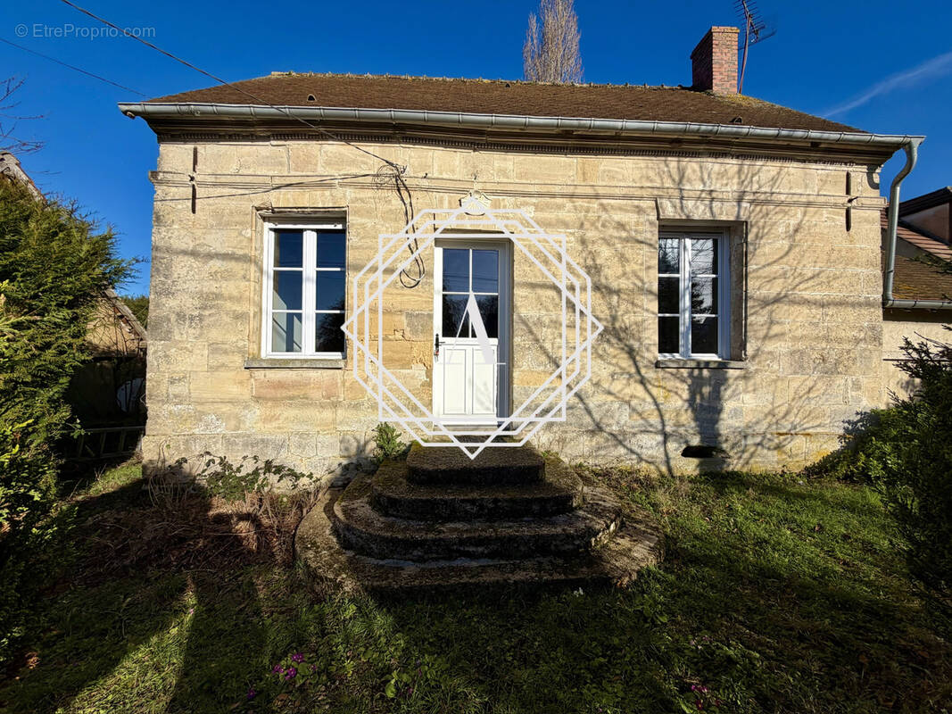 Maison à SAINT-CREPIN-IBOUVILLERS