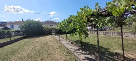 Maison 120 m² à Saint-Pantaleon-De-Larche  - photo 375