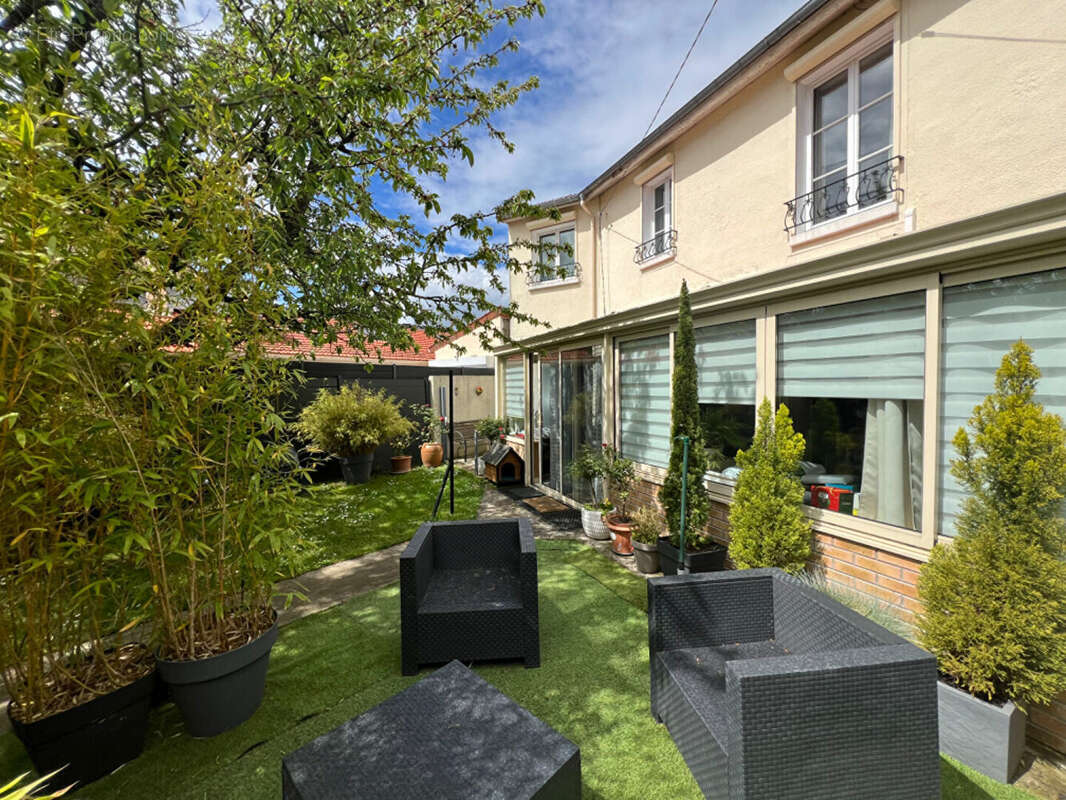 Maison à NANTEUIL-LES-MEAUX