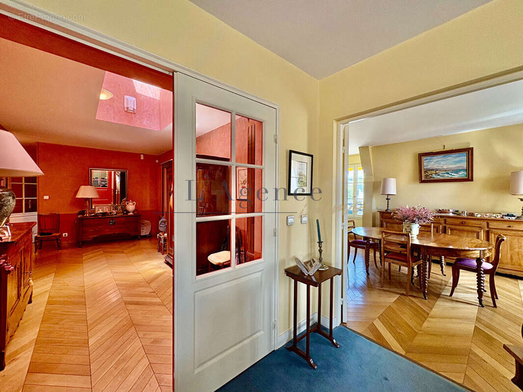 Appartement Chantilly 6 pièce(s) 186m2 - photo 4