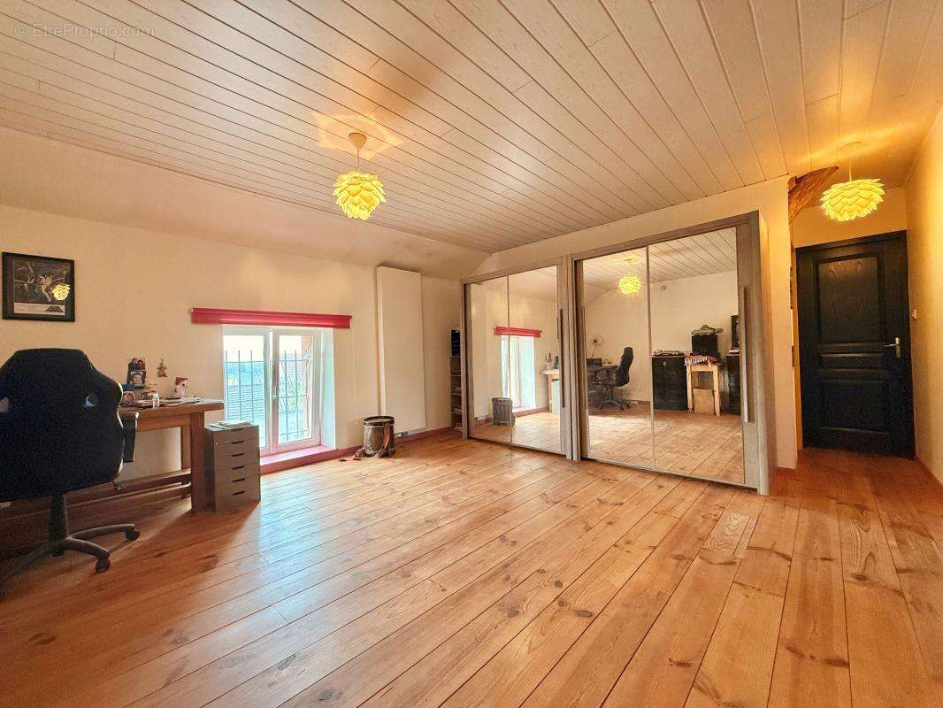 Maison À Vendre Athée 142m² , 3 chambres ,2062m² de terrain - photo 12
