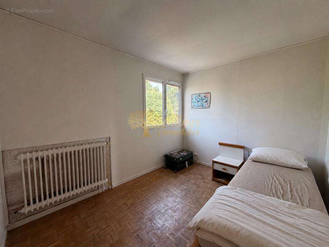 RER à 10 minutes à pied – pavillon familial - photo 8