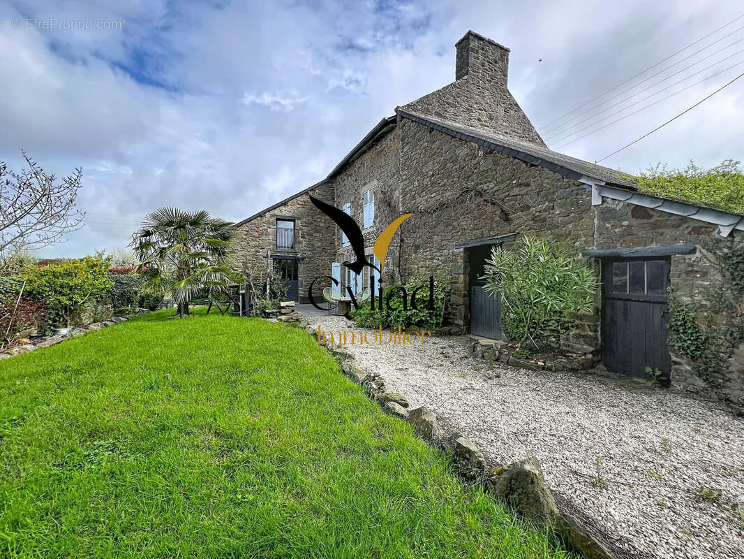 Maison à LA VILLE-ES-NONAIS