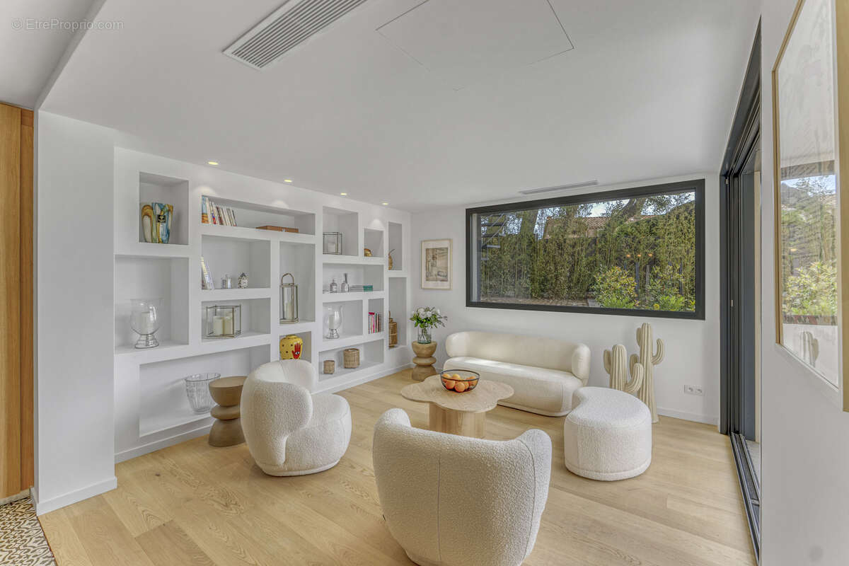 Appartement à LE CANNET