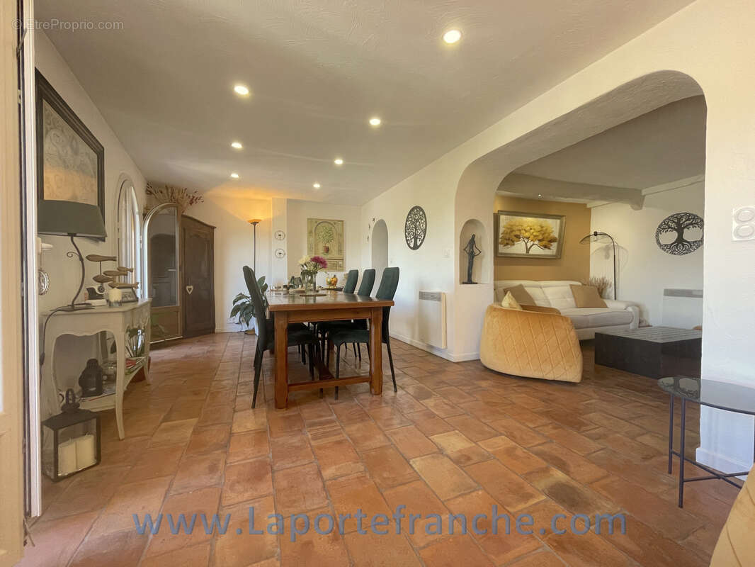 Appartement à CAGNES-SUR-MER