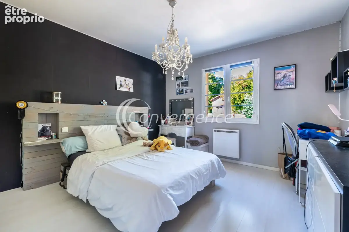 Maison plain-pied - 4 chambres - 2 garages - Piscine - photo 12