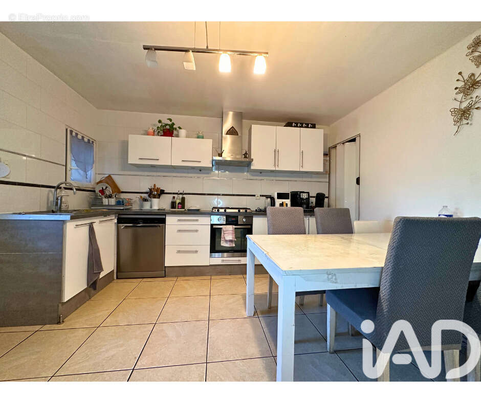 Photo 5 - Maison à LE PONTET